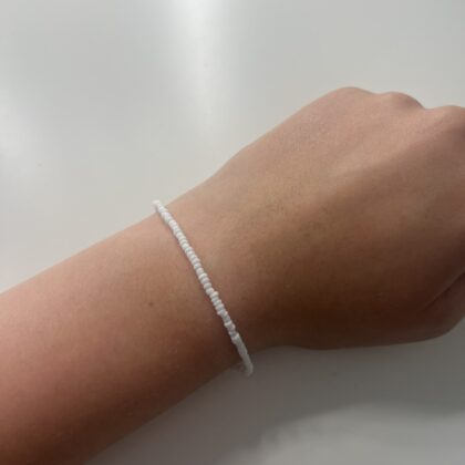 Hvidt armbånd